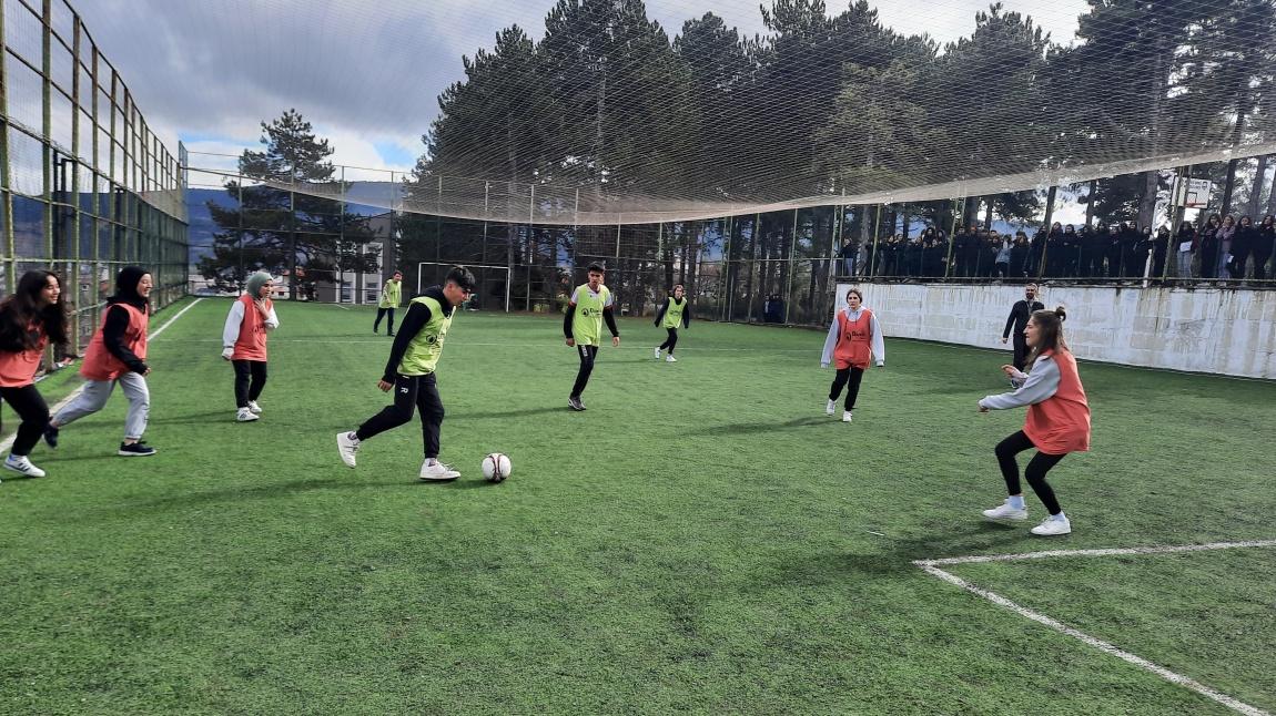 Okulumuzda Dönem Sonu Etkinlikleri Kapsamında Mini Futbol Turnuvası Düzenledik
